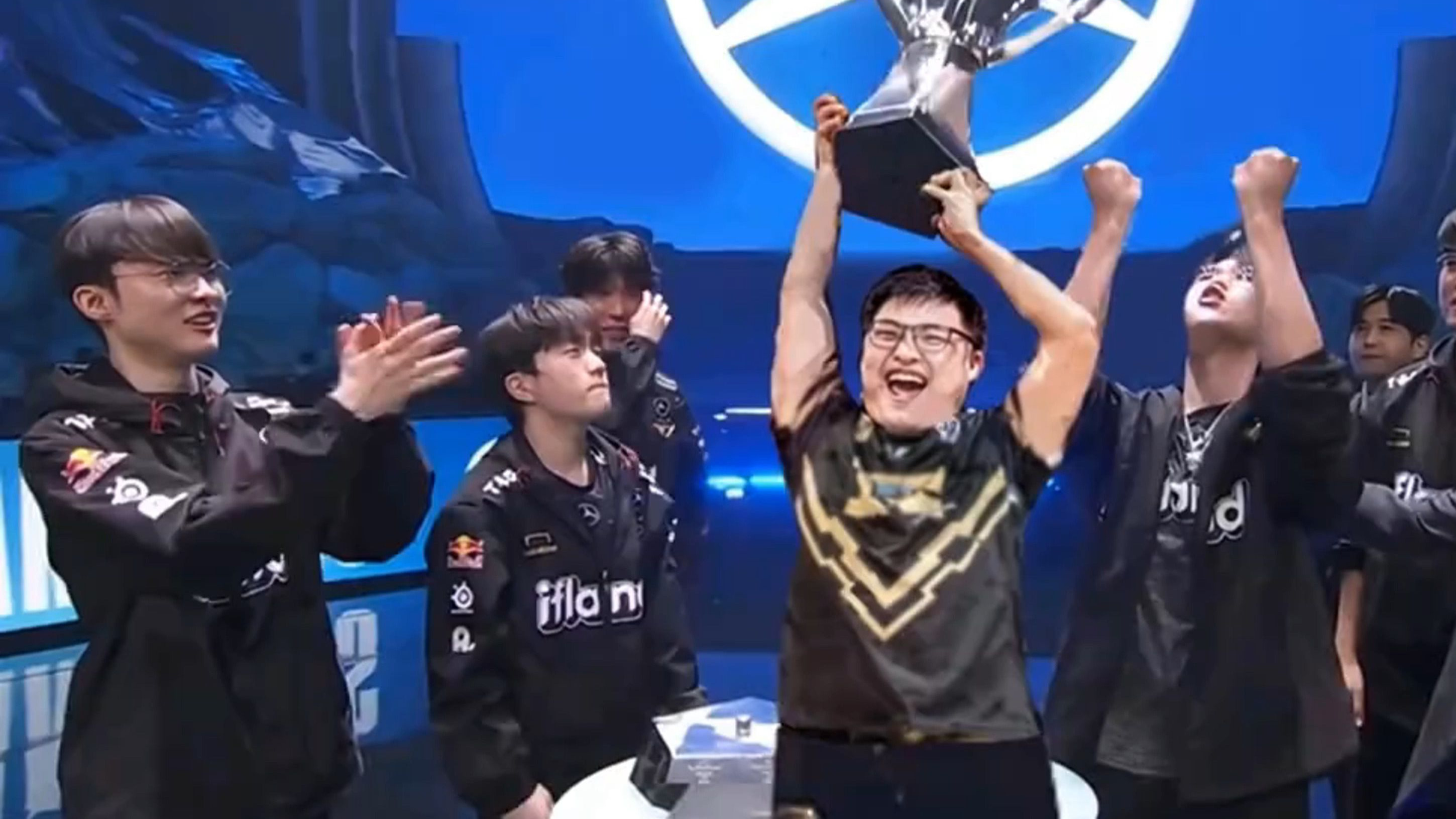 开云体育-Uzi遭遇五持续失利，皇家马德里教练压力巨大！