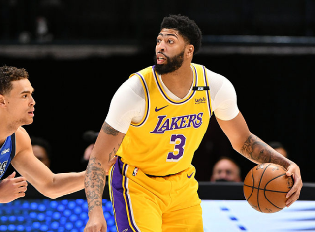 开云-包含浓眉哥遭遇三连败，巴塞罗那教练面临压力！的词条