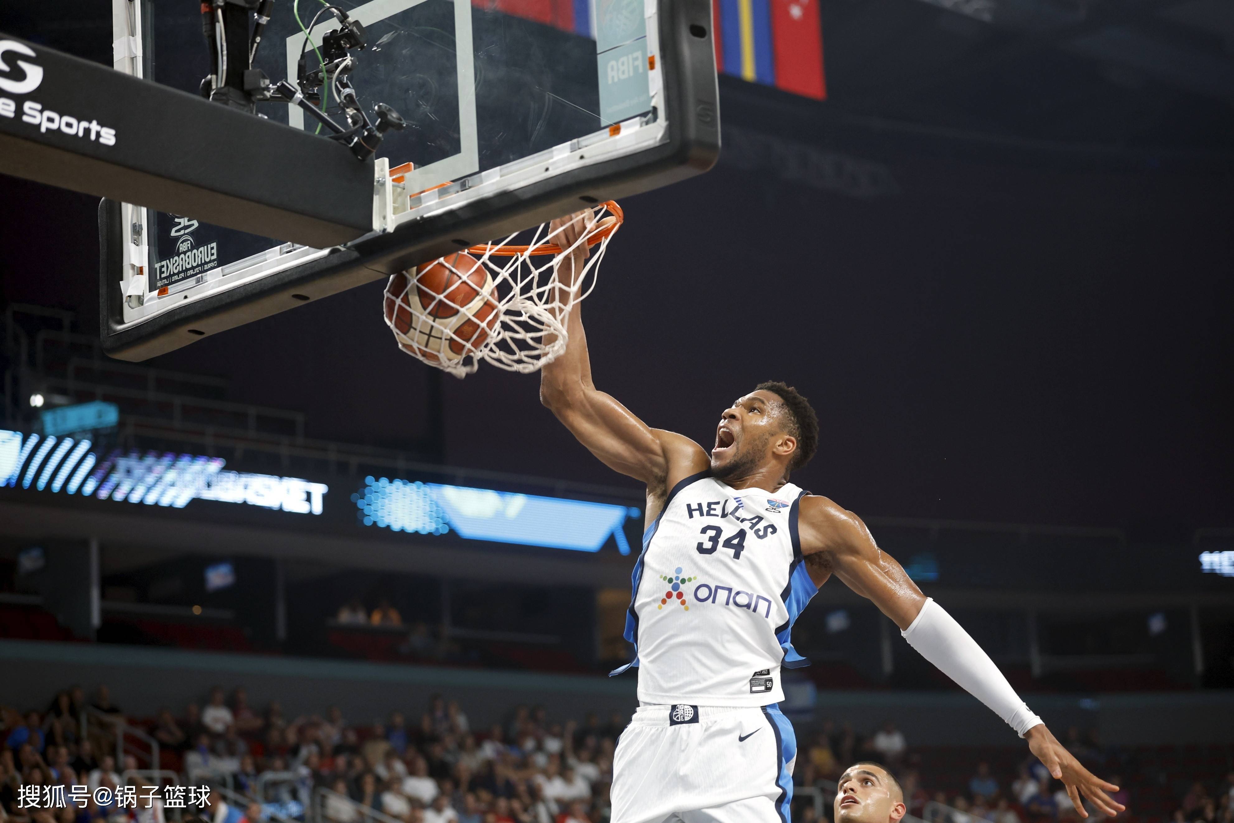 开云-包含字母哥在皇家马德里比赛中战术调整，势不可挡引发热议！的词条